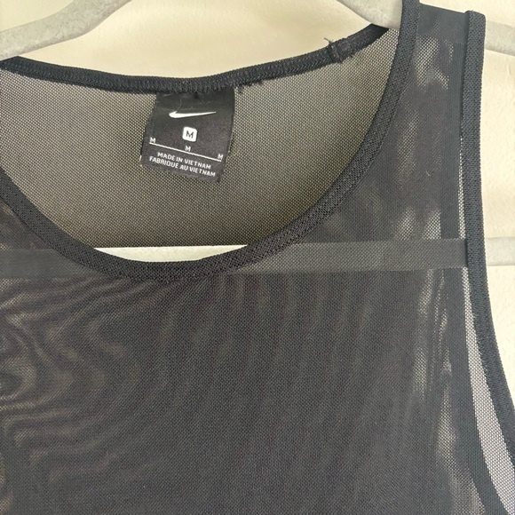 Nike Pro Women's Cropped Sheer Black Mesh Tank Top.  Perfect for Summer.  Medium - Picture 14 of 16